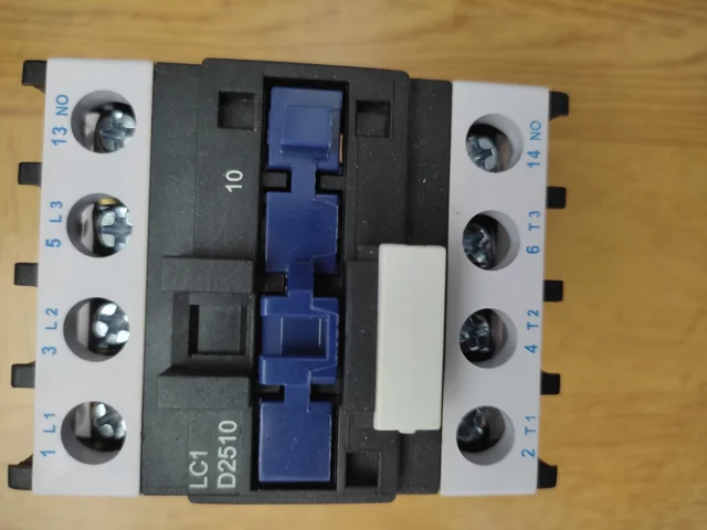 کنتاکتور 25آمپرLC1D251M7 لیان220ولت
